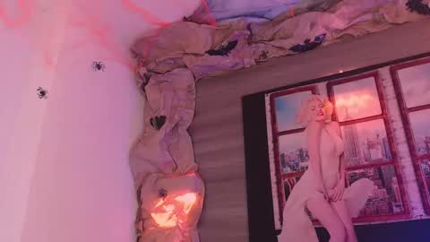         online show from 10-26-25, 05:13