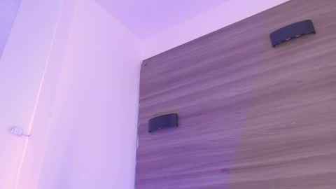         online show from 03-08-26, 05:22