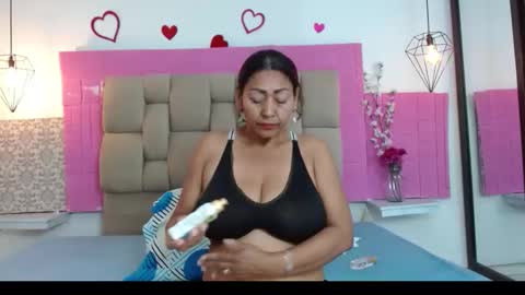 damaryleon online show from 12-15-25, 07:07