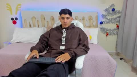 DAMIAN online show from 12-21-24, 01:21