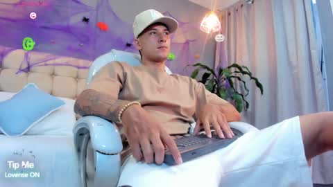 DAMIAN online show from 10-07-25, 03:20