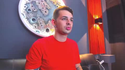 Snapshot of damian__oliver chatting on 12-16-24, 04:23 Damian Oliver online show from 12-16-24, 04:23