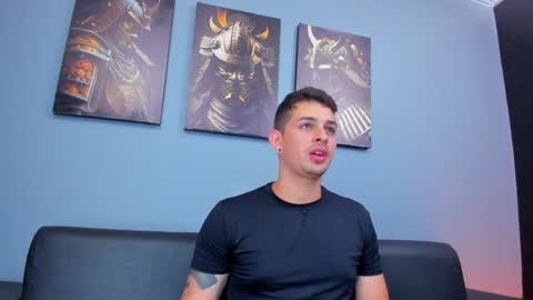 Snapshot of damian__oliver chatting on 02-17-25, 04:09 Damian Oliver online show from 02-17-25, 04:09