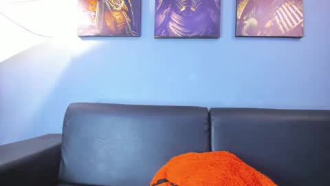 Damian Oliver online show from 03-25-26, 05:46