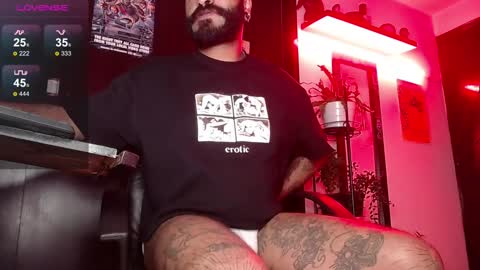 Snapshot of damian_darkside_ chatting on 12-10-24, 02:59 Damian online show from 12-10-24, 02:59