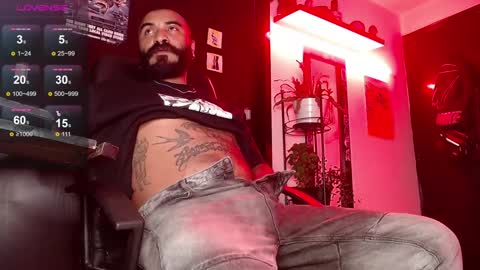 Snapshot of damian_darkside_ chatting on 01-12-25, 02:35 Damian online show from 01-12-25, 02:35