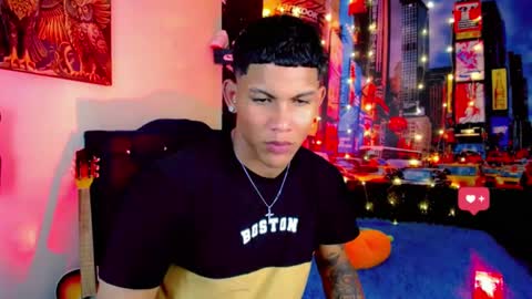 Snapshot of damian_latinxxx chatting on 01-13-25, 07:11 Damian online show from 01-13-25, 07:11