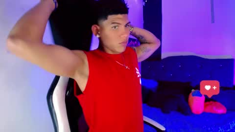 Snapshot of damian_latinxxx chatting on 01-15-25, 02:17 Damian online show from 01-15-25, 02:17