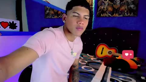 Snapshot of damian_latinxxx chatting on 01-26-25, 03:27 Damian online show from 01-26-25, 03:27