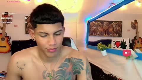 Snapshot of damian_latinxxx chatting on 02-07-25, 08:53 Damian online show from 02-07-25, 08:53