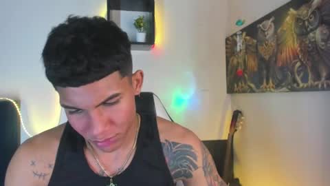 Snapshot of damian_latinxxx chatting on 02-18-25, 05:53 Damian online show from 02-18-25, 05:53