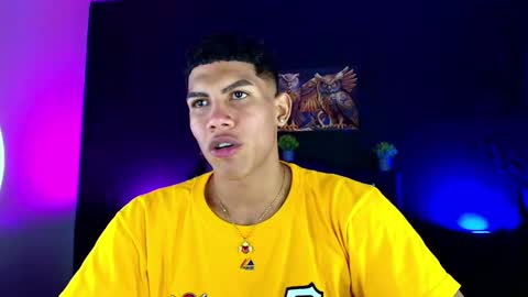 Snapshot of damian_latinxxx chatting on 03-04-25, 03:11 Damian online show from 03-04-25, 03:11