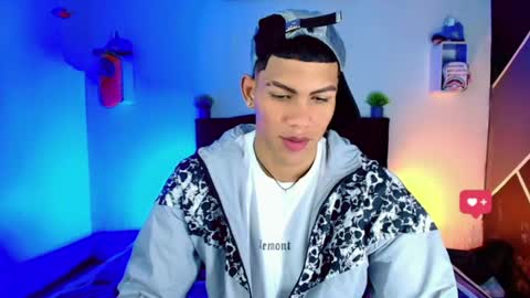 Snapshot of damian_latinxxx chatting on 03-12-25, 03:02 Damian online show from 03-12-25, 03:02