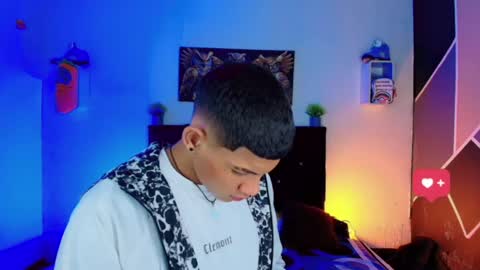 Snapshot of damian_latinxxx chatting on 03-12-25, 06:07 Damian online show from 03-12-25, 06:07