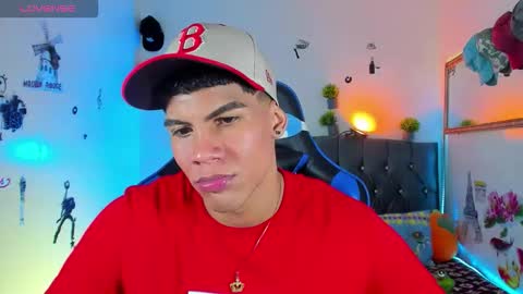 Snapshot of damian_latinxxx chatting on 09-25-25, 03:32 Damian online show from 09-25-25, 03:32