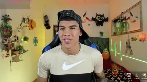 Snapshot of damian_latinxxx chatting on 11-10-25, 03:05 Damian online show from 11-10-25, 03:05