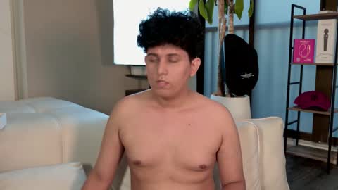 Snapshot of damian_salvatoree chatting on 10-13-25, 10:32 damian_salvatoree online show from 10-13-25, 10:32