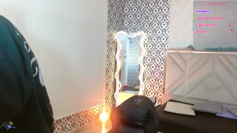 Snapshot of damian_tay chatting on 04-22-26, 11:45 damian_tay online show from 04-22-26, 11:45
