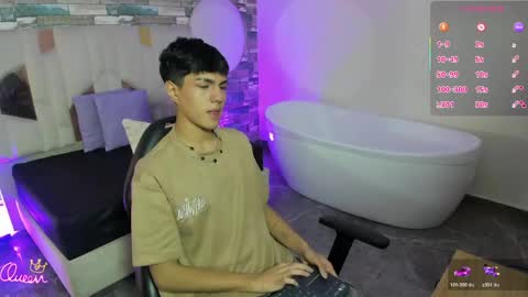 Snapshot of damian_tay chatting on 05-07-26, 11:37 damian_tay online show from 05-07-26, 11:37