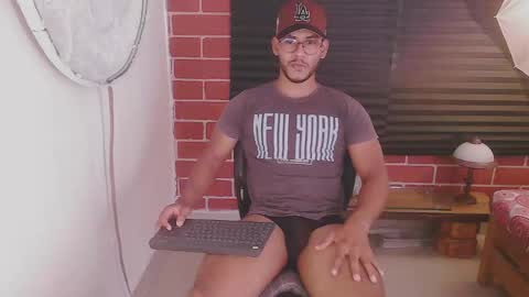 instagram damiannreed. online show from 01-15-25, 05:47