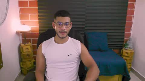 instagram damiannreed. online show from 03-06-25, 12:00