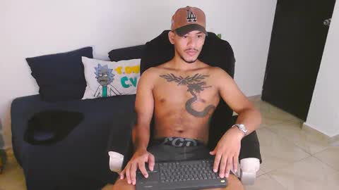 instagram damiannreed. online show from 09-10-25, 11:10