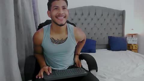 instagram damiannreed. online show from 11-27-25, 12:13