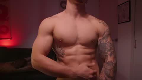 Snapshot of damianow chatting on 12-24-24, 01:06 insta damn8 -------- online show from 12-24-24, 01:06