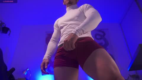 Snapshot of damianow chatting on 02-05-25, 11:28 insta damn8 -------- online show from 02-05-25, 11:28