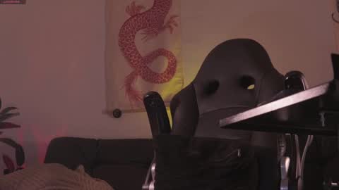 Snapshot of damianow chatting on 03-05-25, 02:46 insta damn8 -------- online show from 03-05-25, 02:46