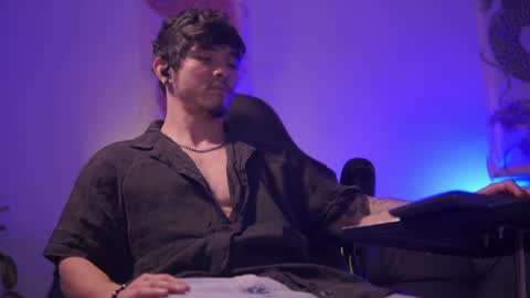 Snapshot of damianow chatting on 03-09-25, 12:21 insta damn8 -------- online show from 03-09-25, 12:21