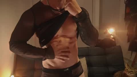 Snapshot of damianow chatting on 09-19-25, 12:45 insta damn8 -------- online show from 09-19-25, 12:45