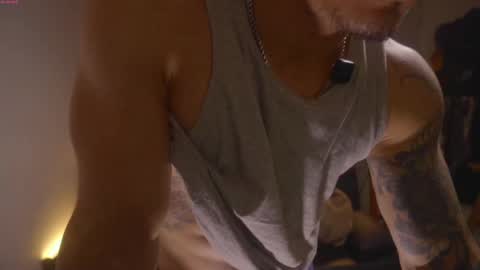 Snapshot of damianow chatting on 10-03-25, 11:46 insta damn8 -------- online show from 10-03-25, 11:46