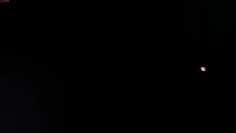 Snapshot of damianow chatting on 10-31-25, 12:33 insta damn8 -------- online show from 10-31-25, 12:33