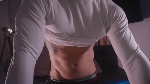 Snapshot of damianow chatting on 11-07-25, 11:49 insta damn8 -------- online show from 11-07-25, 11:49