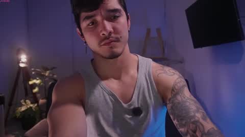 Snapshot of damianow chatting on 11-20-25, 11:26 insta damn8 -------- online show from 11-20-25, 11:26