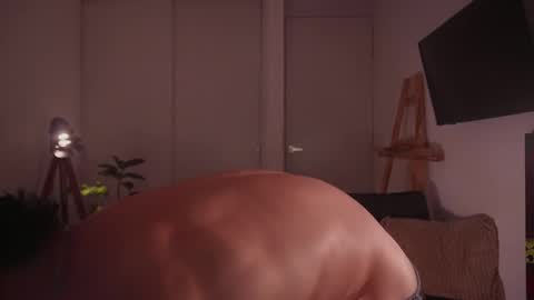 Snapshot of damianow chatting on 11-27-25, 12:35 insta damn8 -------- online show from 11-27-25, 12:35