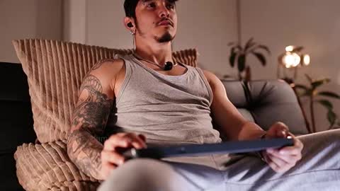 insta damn8   --------  online show from 02-10-26, 11:53