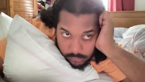 Snapshot of damien0715 chatting on 11-08-25, 11:21 Dams Evans online show from 11-08-25, 11:21