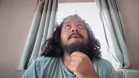 Snapshot of damien0715 chatting on 11-11-25, 12:38 Dams Evans online show from 11-11-25, 12:38