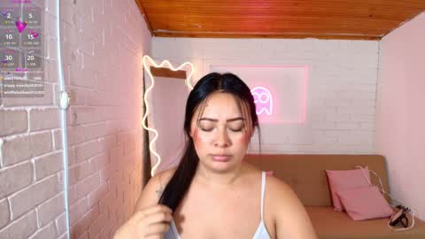 Snapshot of damii_tay chatting on 12-21-24, 09:55 Damii online show from 12-21-24, 09:55