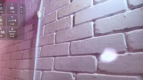 Snapshot of damii_tay chatting on 02-15-25, 04:36 Damii online show from 02-15-25, 04:36