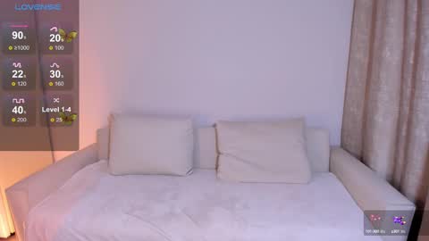 Snapshot of damisu chatting on 02-17-25, 01:10 A online show from 02-17-25, 01:10