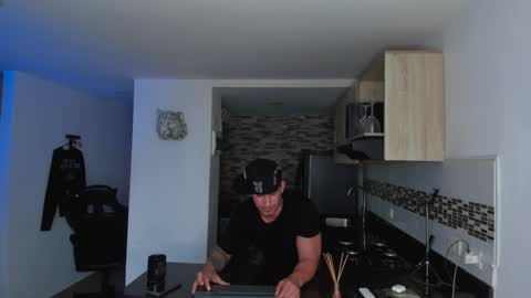 INSTAGRAM  DAMMIANMILLEROFICIAL online show from 02-26-26, 11:42