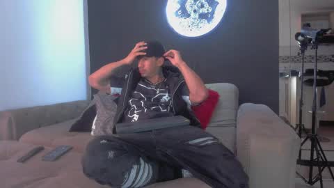 INSTAGRAM  DAMMIANMILLEROFICIAL online show from 04-05-26, 03:31