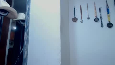 dammuscle online show from 10-01-25, 01:50