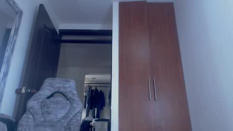 dammuscle online show from 12-04-25, 02:37