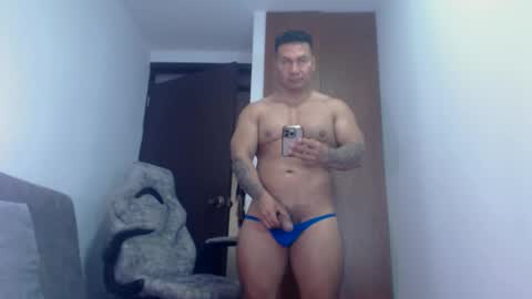 Snapshot of dammuscle chatting on 05-29-26, 06:50 dammuscle online show from 05-29-26, 06:50