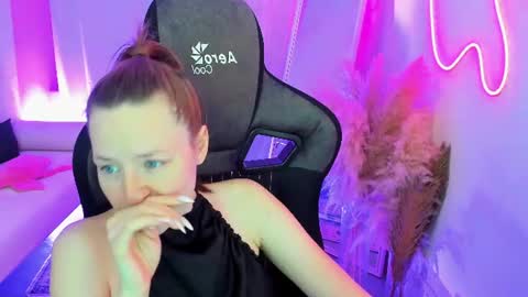 Snapshot of damnwitchh chatting on 07-28-26, 07:59 damnwitchh online show from 07-28-26, 07:59