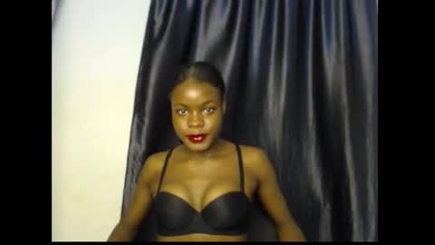 leah online show from 11-21-25, 05:17